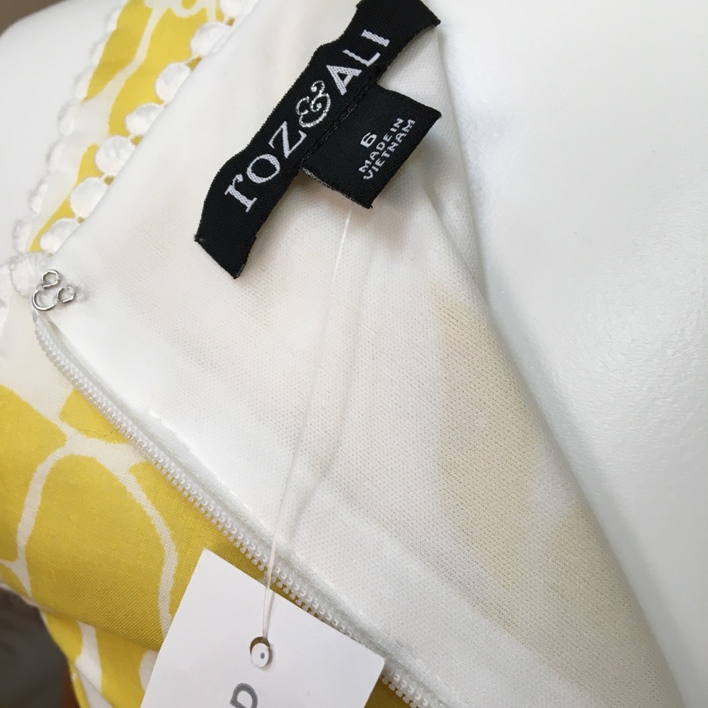 Roz & Ali | Yellow & White Beautiful Dress - Picture 6 of 6